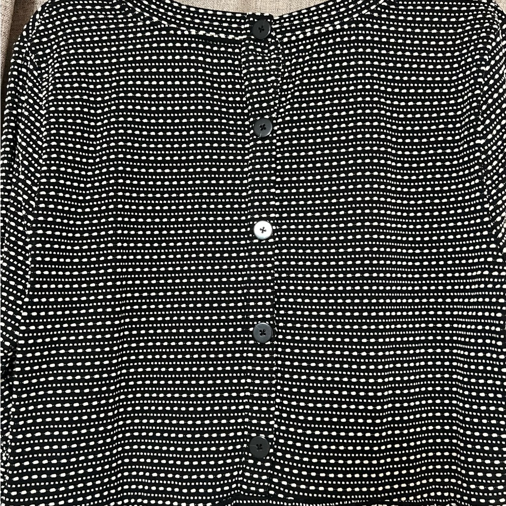 Loft Dress - Picture 3 of 4
